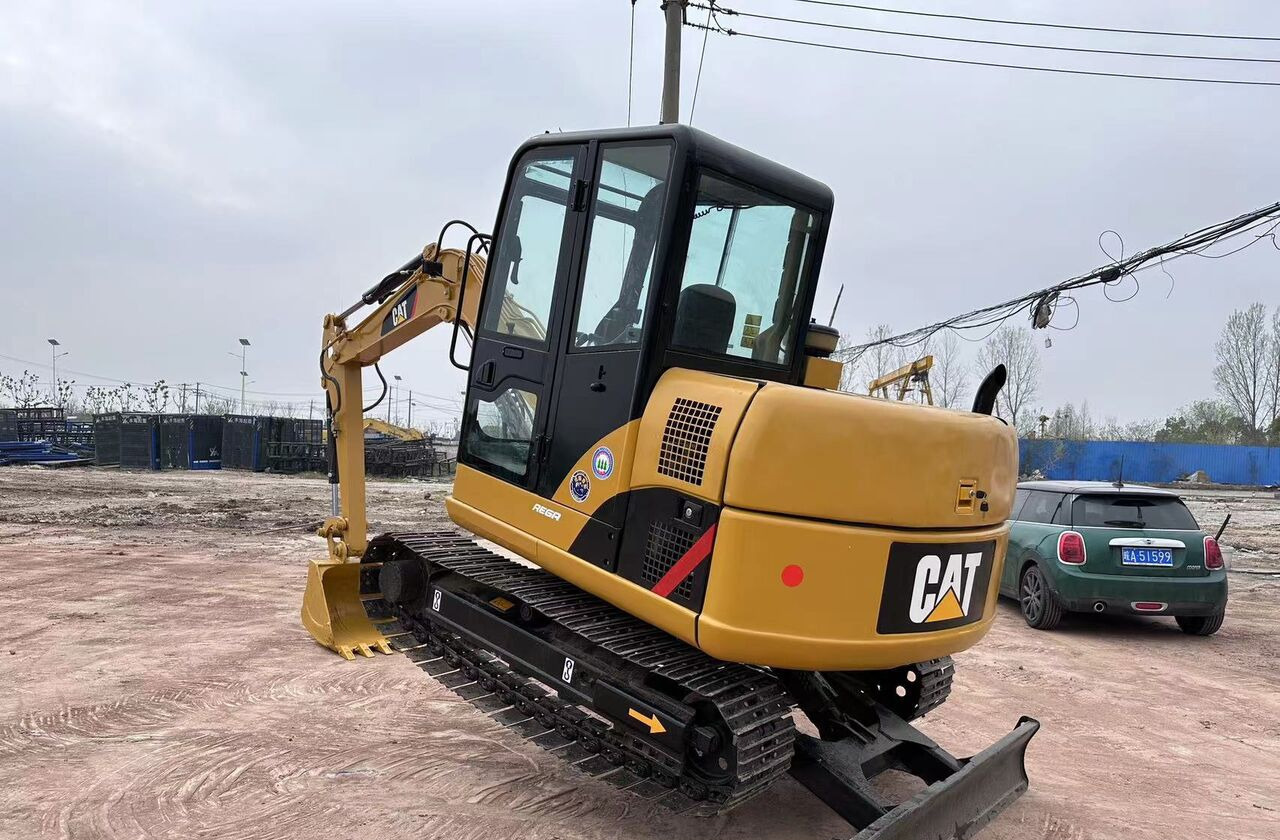 Caterpillar 6 ton Excavator CAT 306 Used Condition - Pelle sur chenille: photos 2 Caterpillar 6 ton Excavator CAT 306 Used Condition - Pelle sur chenille: photos 2