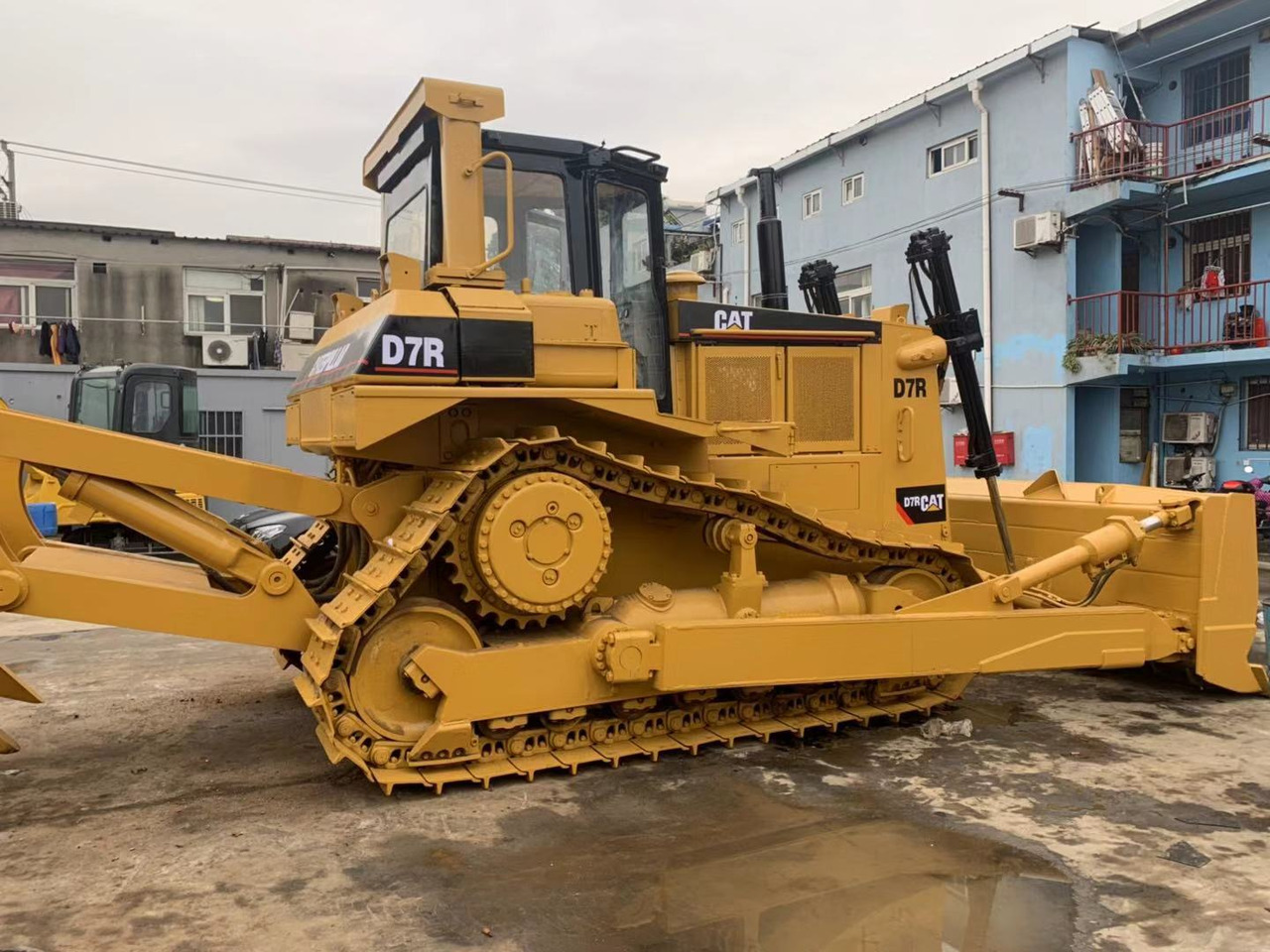 Caterpillar Bulldozer CAT D7R, D7G, D7H Secondhand Condition - Bulldozer: photos 4 Caterpillar Bulldozer CAT D7R, D7G, D7H Secondhand Condition - Bulldozer: photos 4