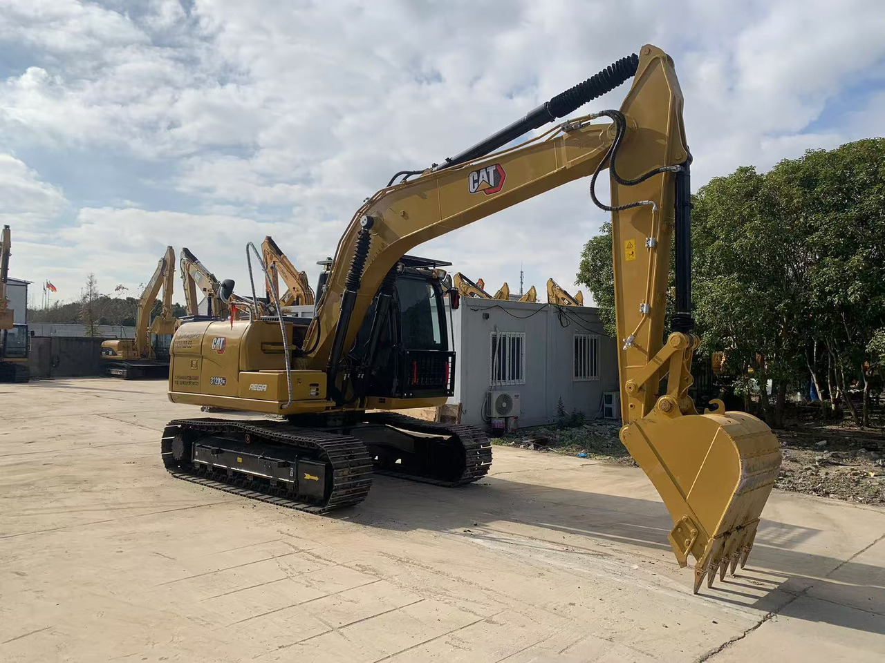 Caterpillar Excavator Good Price Secondhand Machine CAT 312D, 315D - Pelle sur chenille: photos 4 Caterpillar Excavator Good Price Secondhand Machine CAT 312D, 315D - Pelle sur chenille: photos 4