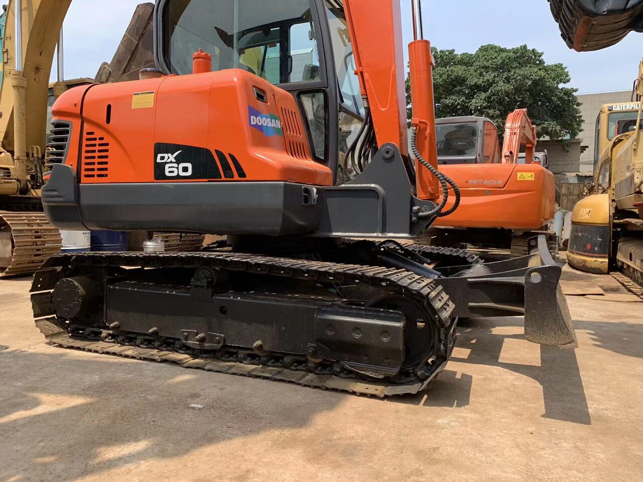 Doosan mini excavator 6 ton small digger Doosan DH60, DX60 - Mini pelle: photos 5 Doosan mini excavator 6 ton small digger Doosan DH60, DX60 - Mini pelle: photos 5