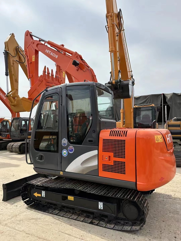 Hitachi ZX60 Mini Excavator Cheap Machine - Pelle sur chenille: photos 4 Hitachi ZX60 Mini Excavator Cheap Machine - Pelle sur chenille: photos 4