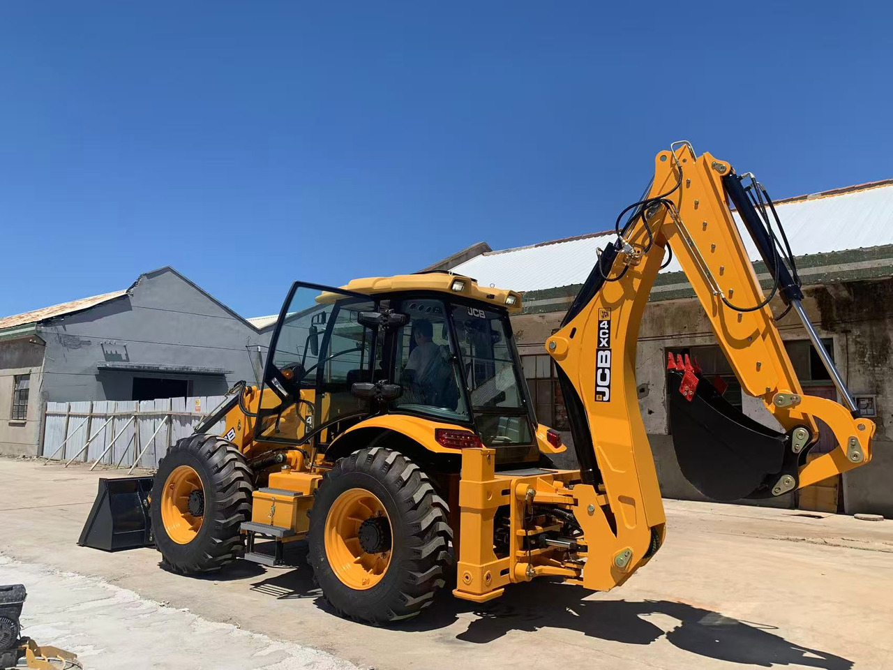 JCB Backhoe Loader 4CX, 4DX Good Price on Sale - Tractopelle: photos 3 JCB Backhoe Loader 4CX, 4DX Good Price on Sale - Tractopelle: photos 3