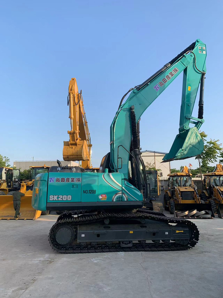 Kobelco Secondhand Excavator SK200 Cheap price - Pelle sur chenille: photos 4 Kobelco Secondhand Excavator SK200 Cheap price - Pelle sur chenille: photos 4