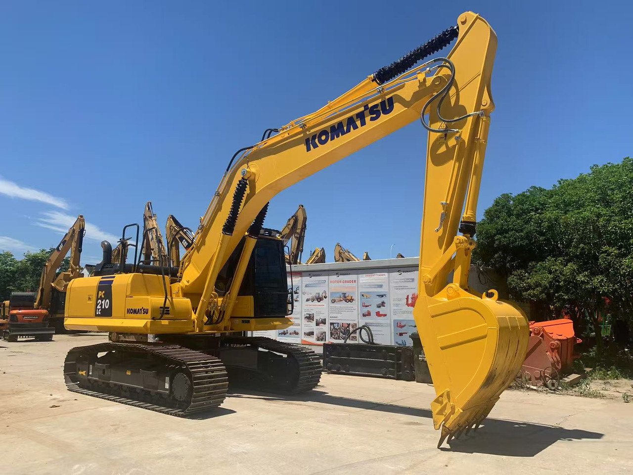 Komatsu PC210 Tracked Excavator 21 ton Construction Excavator - Pelle sur chenille: photos 2 Komatsu PC210 Tracked Excavator 21 ton Construction Excavator - Pelle sur chenille: photos 2