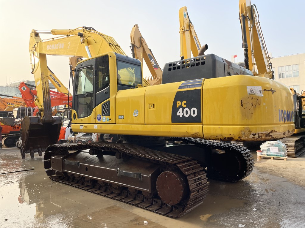 Komatsu PC400 Excavator with Original Color - Pelle sur chenille: photos 2 Komatsu PC400 Excavator with Original Color - Pelle sur chenille: photos 2