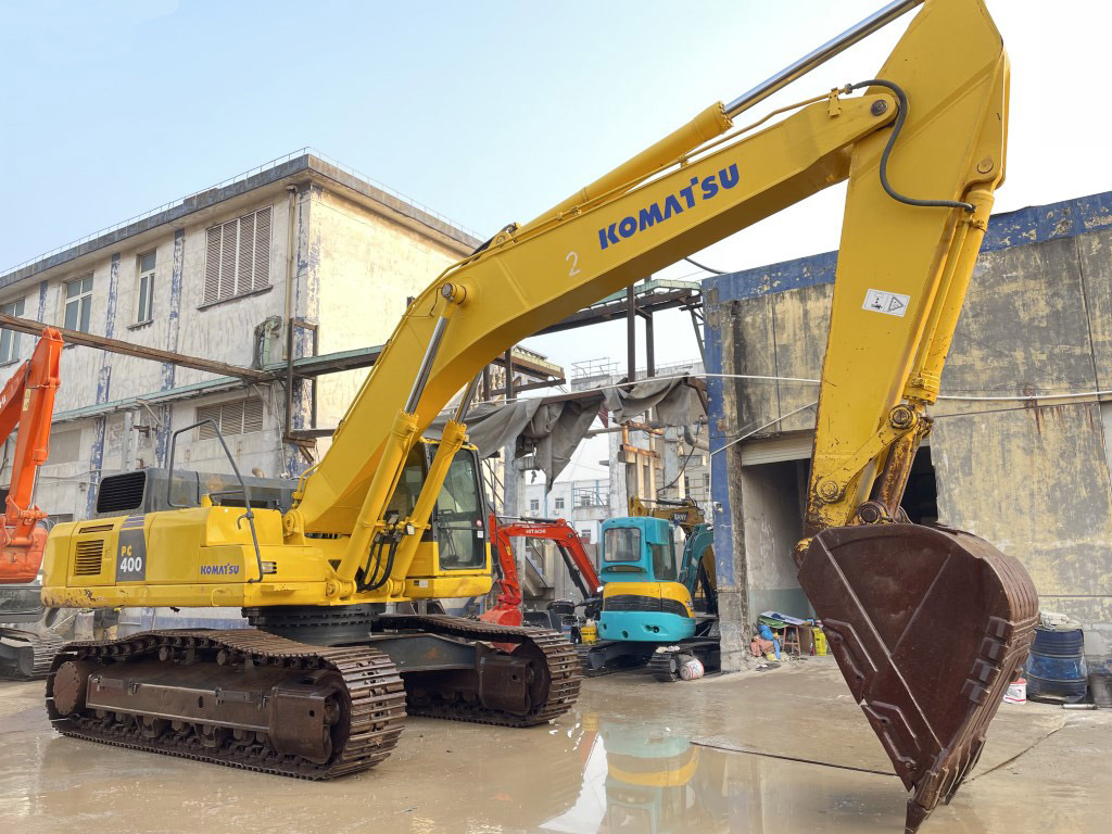 Komatsu PC400 Excavator with Original Color - Pelle sur chenille: photos 1 Komatsu PC400 Excavator with Original Color - Pelle sur chenille: photos 1
