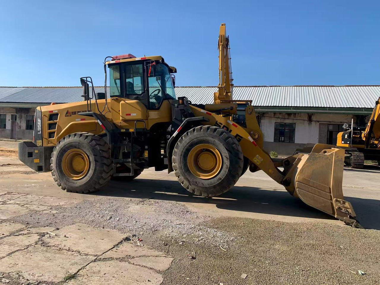SDLG LG956F Original Condition Front End Loader - Chargeuse sur pneus: photos 4 SDLG LG956F Original Condition Front End Loader - Chargeuse sur pneus: photos 4