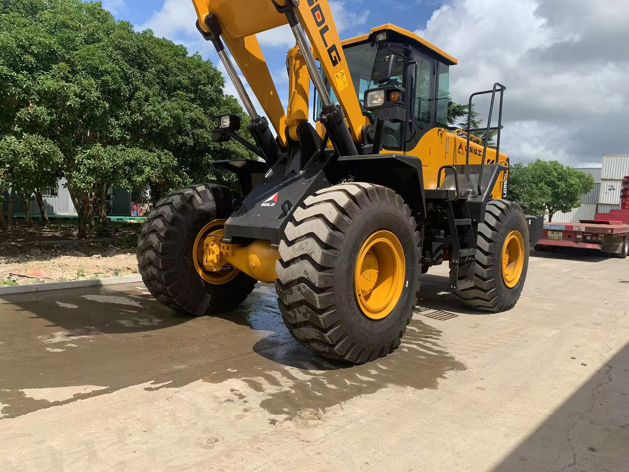 SDLG LG956L Front End Loader 5 ton Capacity - Chargeuse sur pneus: photos 4 SDLG LG956L Front End Loader 5 ton Capacity - Chargeuse sur pneus: photos 4
