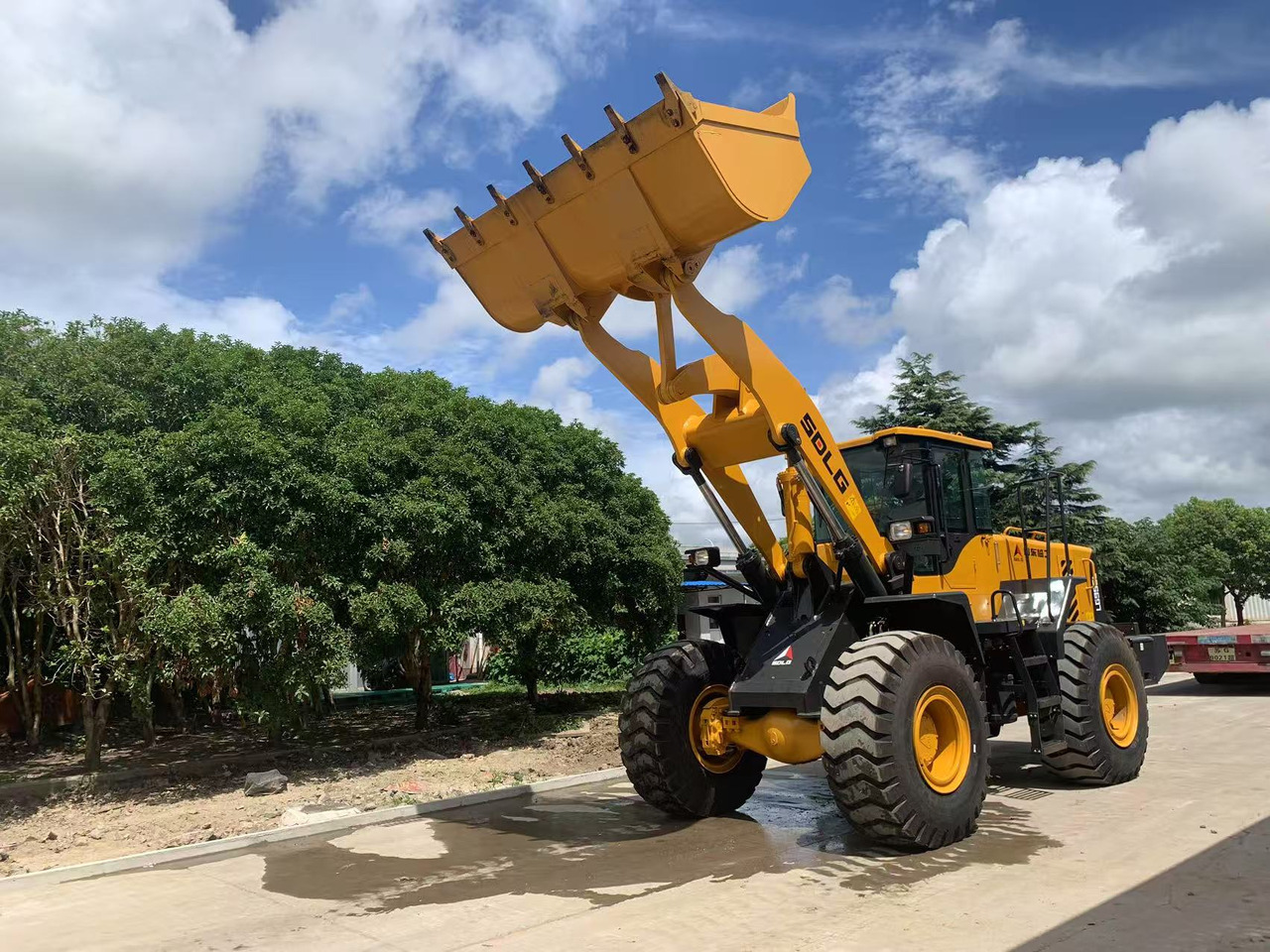 SDLG LG956L Front End Loader 5 ton Capacity - Chargeuse sur pneus: photos 1 SDLG LG956L Front End Loader 5 ton Capacity - Chargeuse sur pneus: photos 1