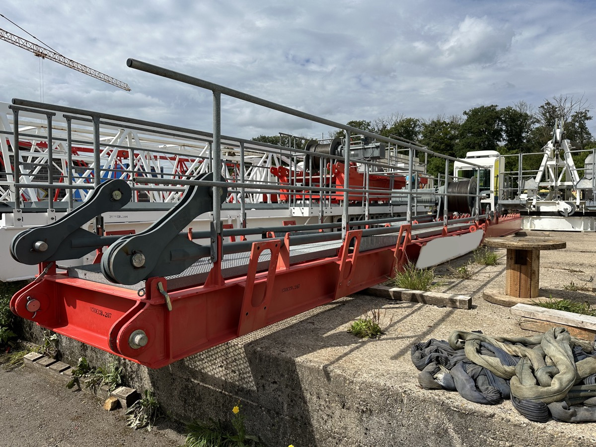 LIEBHERR 150 EC-B 8 Litronic - Grue à tour: photos 2 LIEBHERR 150 EC-B 8 Litronic - Grue à tour: photos 2