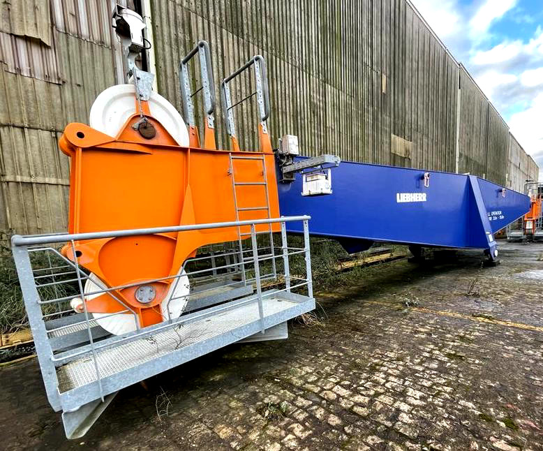 Liebherr LIEBHERR CBW 60/15 ST marine crane - Grue: photos 1 Liebherr LIEBHERR CBW 60/15 ST marine crane - Grue: photos 1