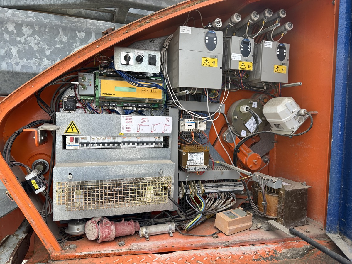 POTAIN IGO 13 - Grue à montage rapide: photos 2 POTAIN IGO 13 - Grue à montage rapide: photos 2