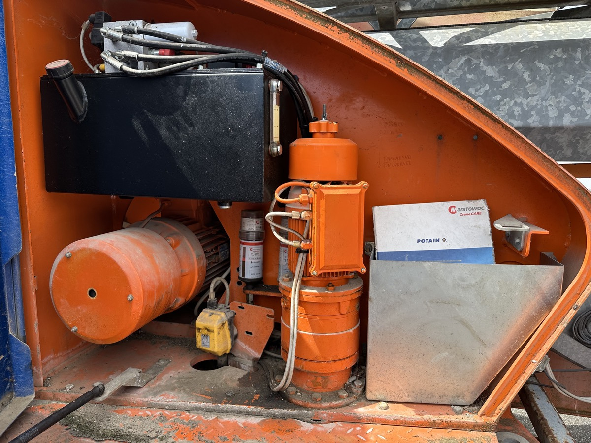 POTAIN IGO 13 - Grue à montage rapide: photos 3 POTAIN IGO 13 - Grue à montage rapide: photos 3