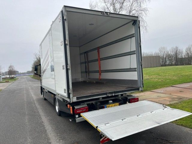 MAN TGL 8.220 4x2 - Camion fourgon: photos 4 MAN TGL 8.220 4x2 - Camion fourgon: photos 4