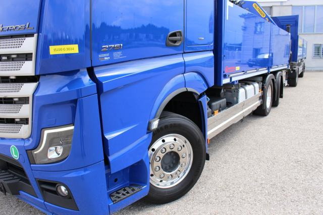 Mercedes-Benz Actros 2551LL PK22002 - Camion plateau, Camion grue: photos 3 Mercedes-Benz Actros 2551LL PK22002 - Camion plateau, Camion grue: photos 3