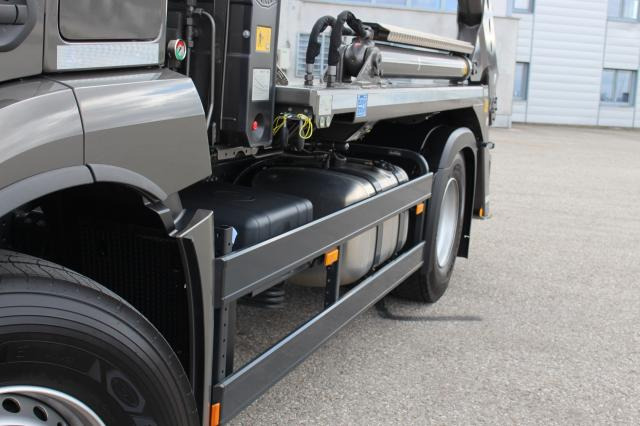 Mercedes-Benz Antos 1840L ABSETZER - Camion multibenne: photos 4 Mercedes-Benz Antos 1840L ABSETZER - Camion multibenne: photos 4