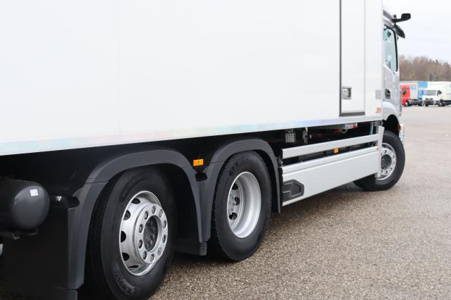 Mercedes-Benz eActros 300 L - Camion frigorifique: photos 5 Mercedes-Benz eActros 300 L - Camion frigorifique: photos 5