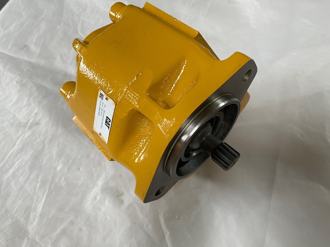 O&K Terex Caterpillar Geared pump 2403122 1459388 471-5775 - Système de refroidissement pour Camion: photos 1 O&K Terex Caterpillar Geared pump 2403122 1459388 471-5775 - Système de refroidissement pour Camion: photos 1