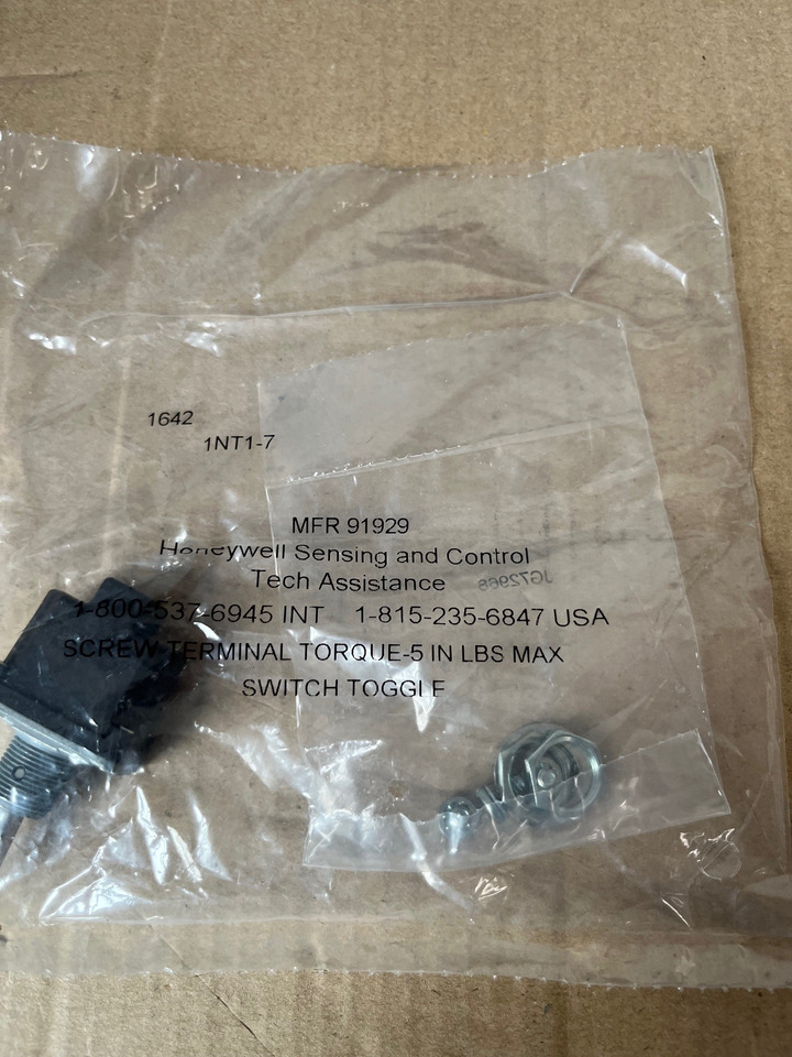 Honeywell switches 1NT1-3 1NT1-4 1NT1-6 1NT1-7 2NT1-3 2NT1-10 2TL1-6 - Pièces de rechange pour Engins de chantier: photos 5 Honeywell switches 1NT1-3 1NT1-4 1NT1-6 1NT1-7 2NT1-3 2NT1-10 2TL1-6 - Pièces de rechange pour Engins de chantier: photos 5