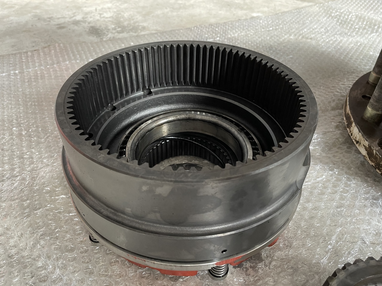 ZF MSE 3050 - Essieu et pièces pour Pelle sur pneus: photos 4 ZF MSE 3050 - Essieu et pièces pour Pelle sur pneus: photos 4