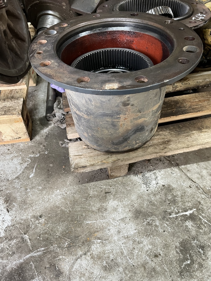 ZF zwolnica MS-E3050 - Essieu et pièces pour Pelle: photos 1 ZF zwolnica MS-E3050 - Essieu et pièces pour Pelle: photos 1