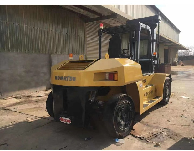 2020 Komatsu FD150 - Chariot élévateur: photos 5 2020 Komatsu FD150 - Chariot élévateur: photos 5