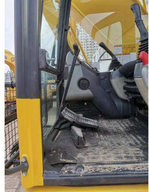2020 Komatsu PC240LC-8 - Pelle sur chenille: photos 5 2020 Komatsu PC240LC-8 - Pelle sur chenille: photos 5