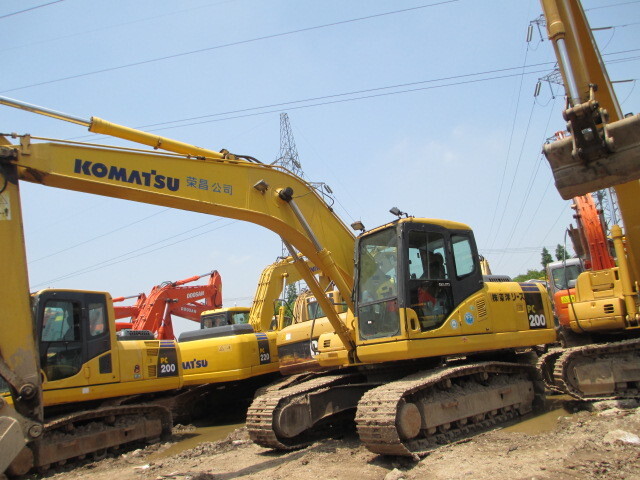 Komatsu PC200-7 - Pelle sur chenille: photos 5 Komatsu PC200-7 - Pelle sur chenille: photos 5