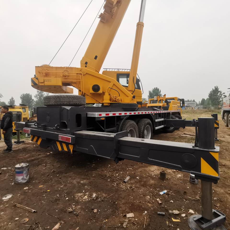 XCMG QY70KC - Grue mobile: photos 1 XCMG QY70KC - Grue mobile: photos 1