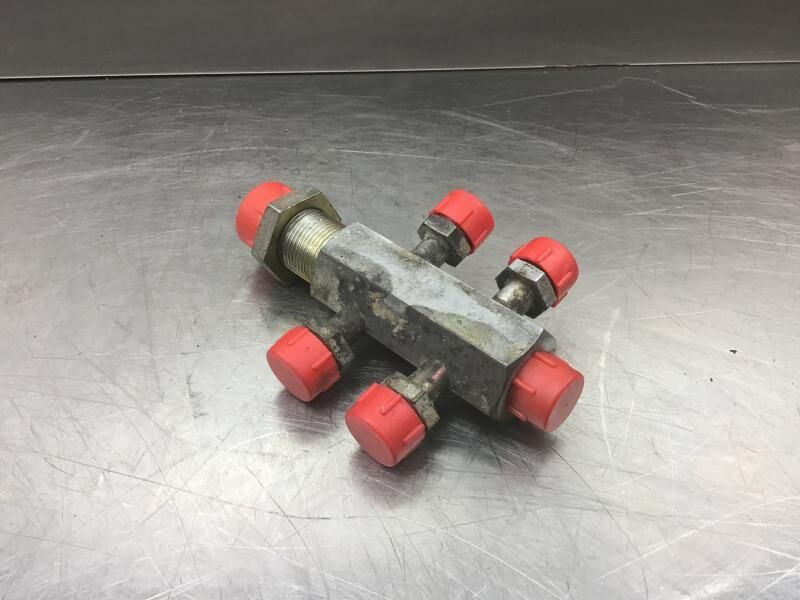 Liebherr A309 Li / A311 Li - Moteur et pièces: photos 2 Liebherr A309 Li / A311 Li - Moteur et pièces: photos 2