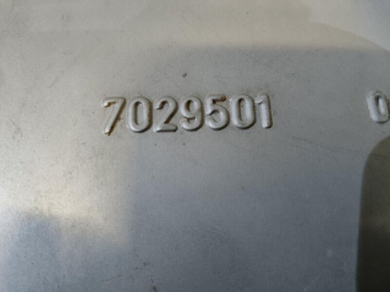 Liebherr A904C Li / A900C Li / R900C Li / R904C - Silencieux: photos 3 Liebherr A904C Li / A900C Li / R900C Li / R904C - Silencieux: photos 3