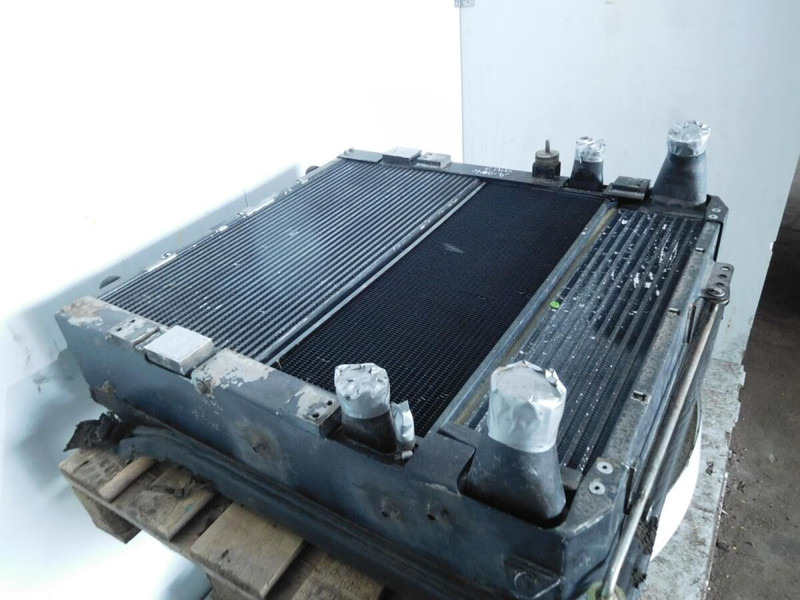 Liebherr Combined Radiator - Radiateur: photos 1 Liebherr Combined Radiator - Radiateur: photos 1