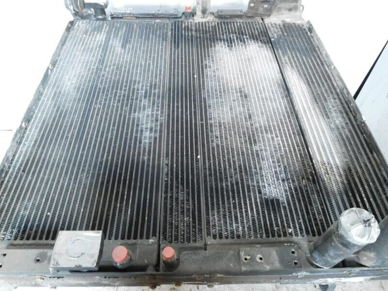 Liebherr Combined Radiator - Radiateur: photos 1 Liebherr Combined Radiator - Radiateur: photos 1