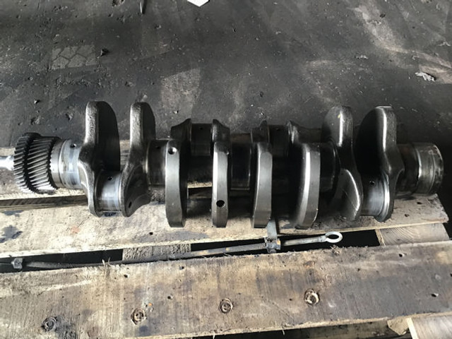 Liebherr Crankshaft D904/D914 - Vilebrequin: photos 1 Liebherr Crankshaft D904/D914 - Vilebrequin: photos 1