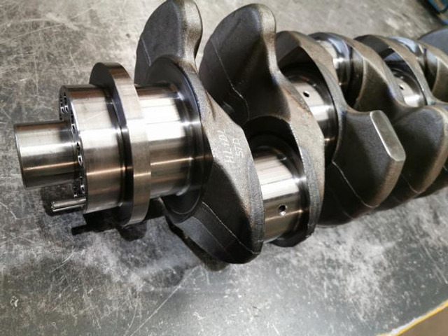 Liebherr Crankshaft D934L - Vilebrequin: photos 4 Liebherr Crankshaft D934L - Vilebrequin: photos 4