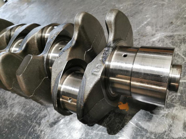 Liebherr Crankshaft D934L - Vilebrequin: photos 5 Liebherr Crankshaft D934L - Vilebrequin: photos 5