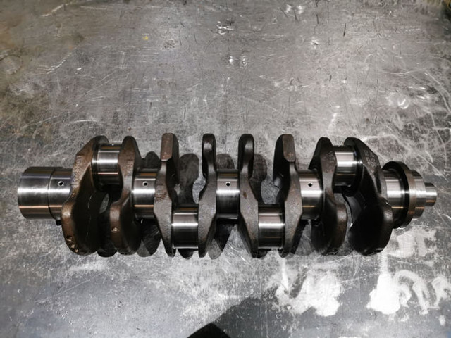 Liebherr Crankshaft D934S - Vilebrequin: photos 1 Liebherr Crankshaft D934S - Vilebrequin: photos 1