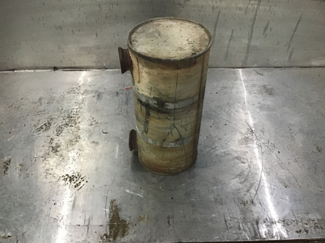 Liebherr Exhaust Silencer - Silencieux: photos 1 Liebherr Exhaust Silencer - Silencieux: photos 1