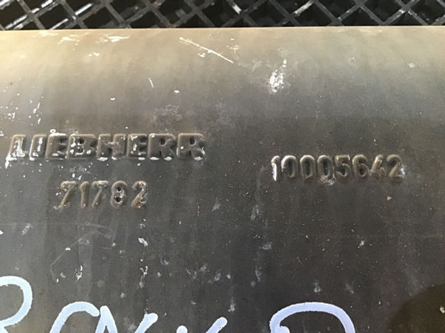 Liebherr Exhaust Silencer - Silencieux: photos 5 Liebherr Exhaust Silencer - Silencieux: photos 5