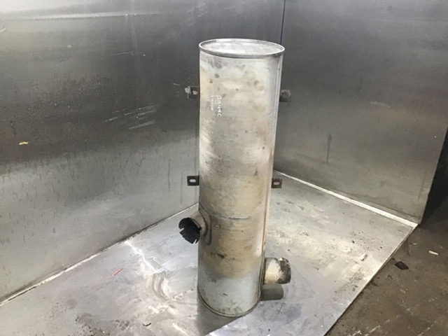Liebherr Exhaust Silencer - Silencieux: photos 2 Liebherr Exhaust Silencer - Silencieux: photos 2