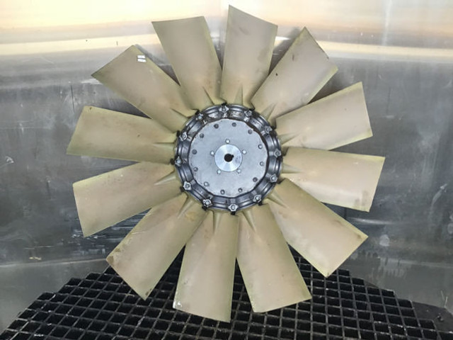 Liebherr Fan Blade - Ventilateur: photos 1 Liebherr Fan Blade - Ventilateur: photos 1