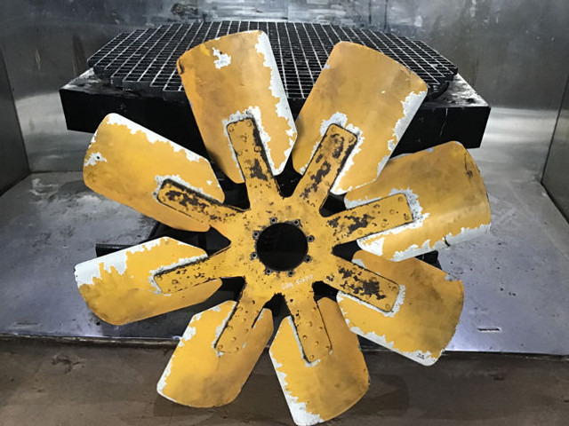 Liebherr Fan Blade - Système de refroidissement: photos 2 Liebherr Fan Blade - Système de refroidissement: photos 2