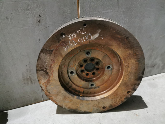 Liebherr Flywheel - Volant moteur: photos 1 Liebherr Flywheel - Volant moteur: photos 1
