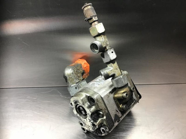 Liebherr Gear Pump - Pompe hydraulique: photos 4 Liebherr Gear Pump - Pompe hydraulique: photos 4