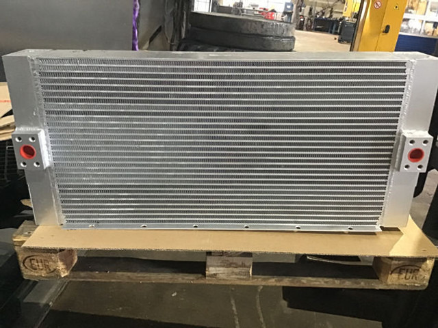 Liebherr - Radiateur d'huile: photos 1 Liebherr - Radiateur d'huile: photos 1