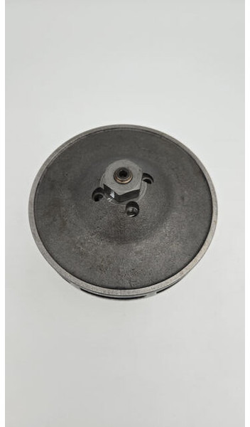 Liebherr New, aftermarket water pump 9077687 - Pompe à liquide de refroidissement: photos 2 Liebherr New, aftermarket water pump 9077687 - Pompe à liquide de refroidissement: photos 2