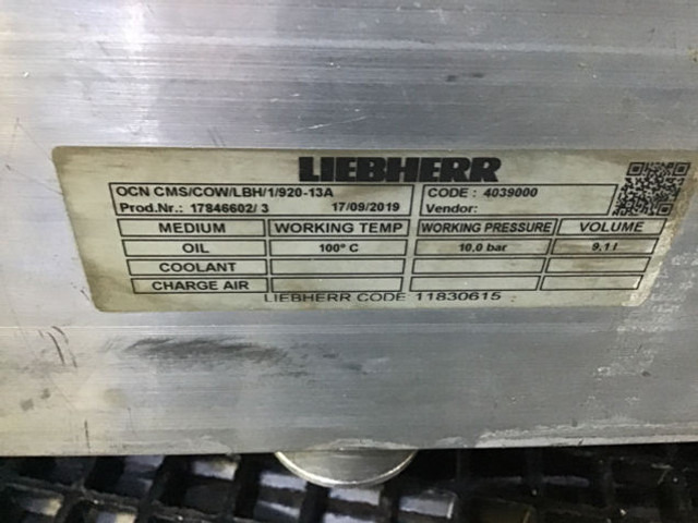 Liebherr Oil Cooler - Radiateur d'huile: photos 1 Liebherr Oil Cooler - Radiateur d'huile: photos 1