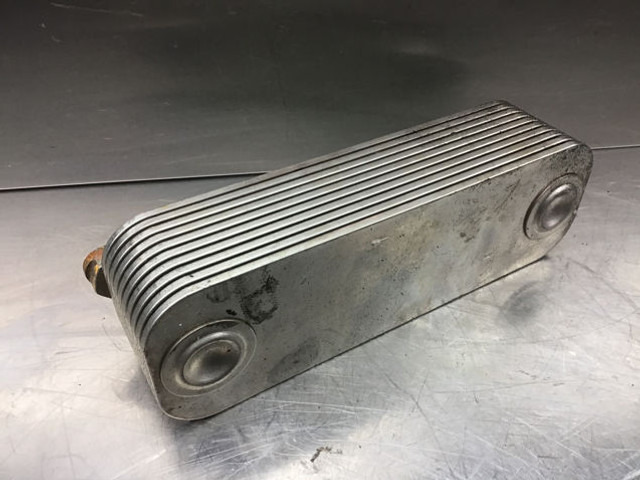 Liebherr Oil Cooler - Radiateur d'huile: photos 4 Liebherr Oil Cooler - Radiateur d'huile: photos 4
