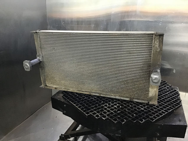Liebherr Oilcooler - Radiateur d'huile: photos 2 Liebherr Oilcooler - Radiateur d'huile: photos 2