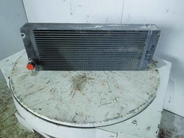 Liebherr Oilcooler - Radiateur d'huile: photos 1 Liebherr Oilcooler - Radiateur d'huile: photos 1